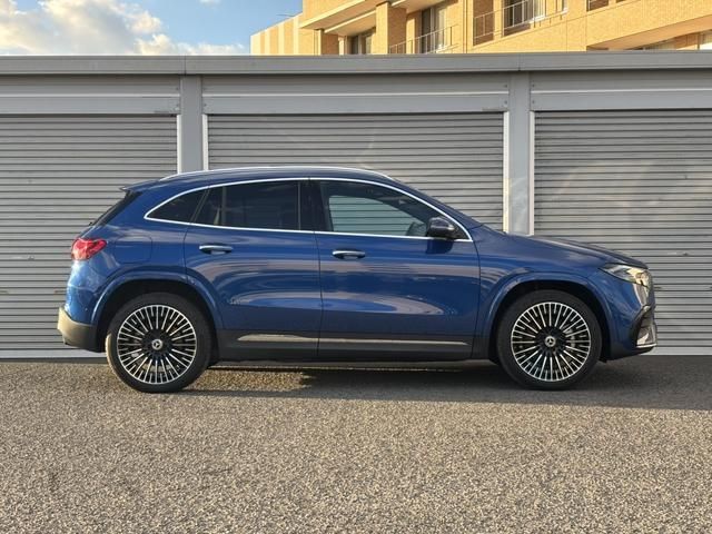 MERCEDES BENZ EQA 2024 Image 31