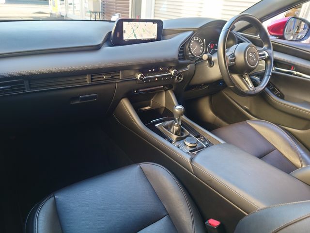 MAZDA 3 FASTBACK 2023 Image 31