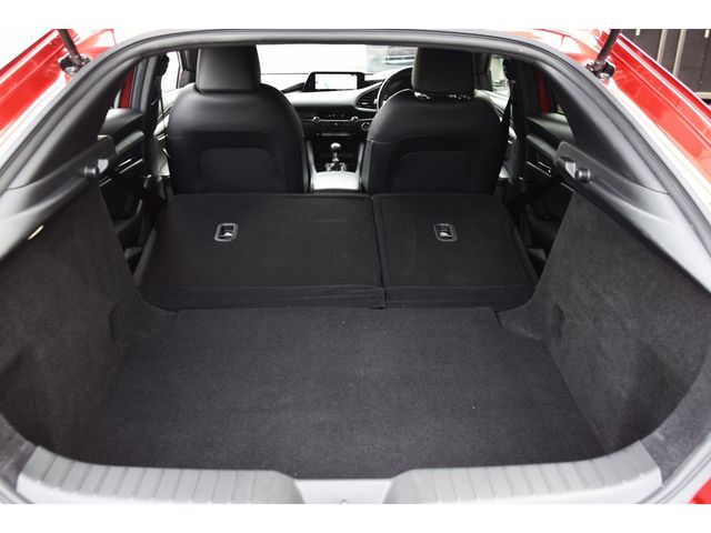 MAZDA 3 FASTBACK 2023 Image 31