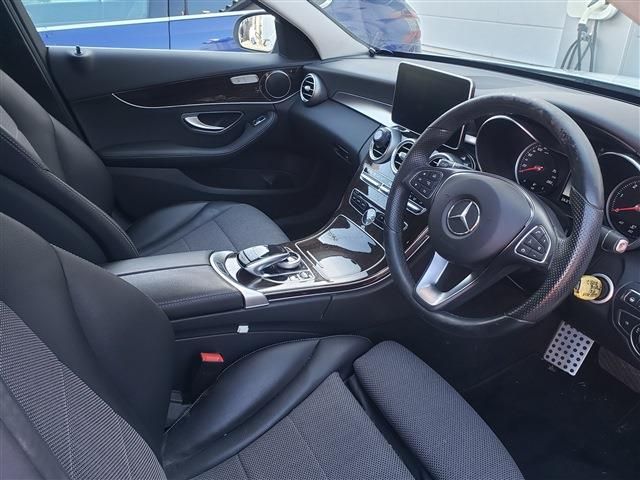 MERCEDES BENZ C CLAS 2017 Image 31