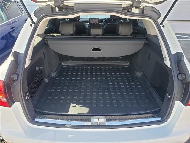 MERCEDES BENZ C CLAS 2017 Image 31