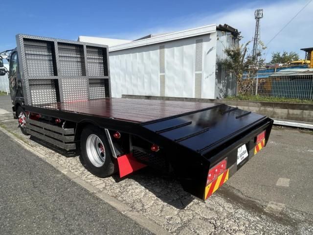 MITSUBISHI FUSOU FIGHTER 2009 Image 31