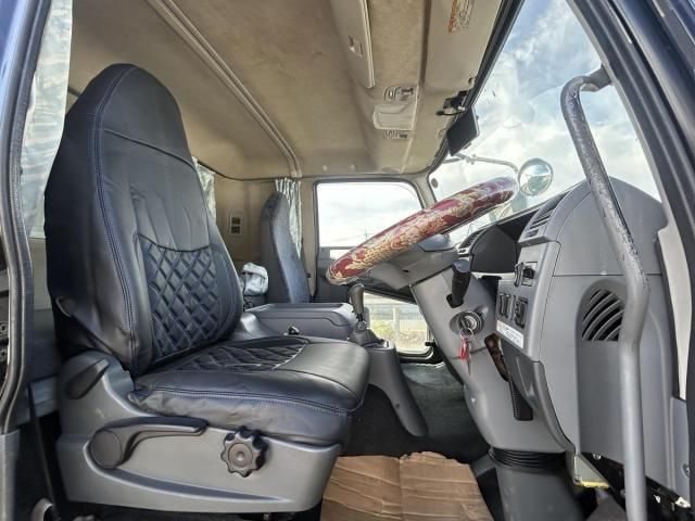 MITSUBISHI FUSOU FIGHTER 2009 Image 31