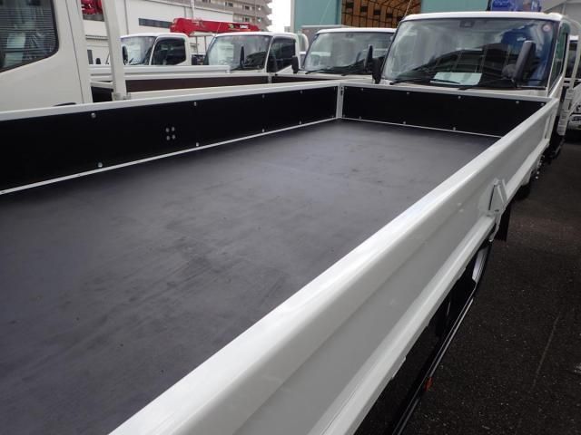 MITSUBISHI CANTER 2025 Image 31