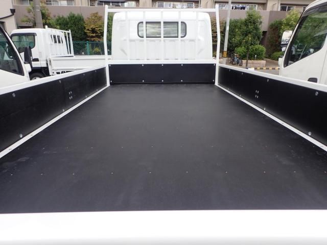 MITSUBISHI CANTER 2025 Image 31