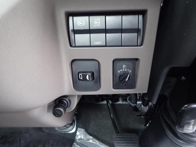 MITSUBISHI CANTER 2025 Image 31