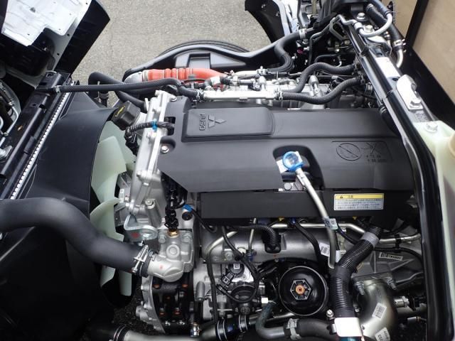 MITSUBISHI CANTER 2025 Image 31