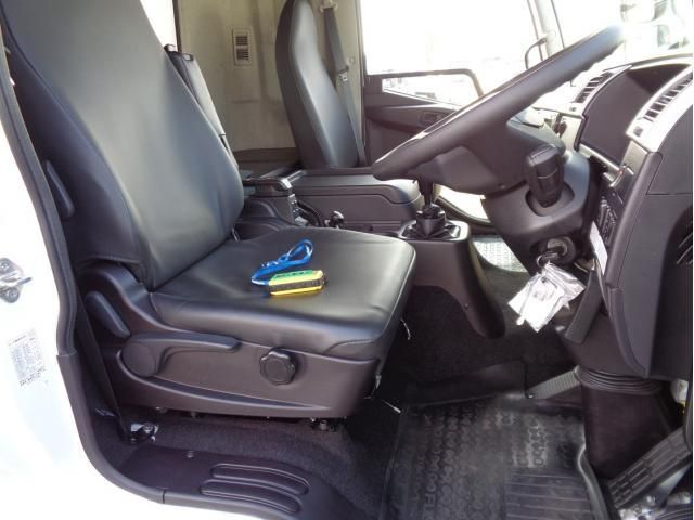 MITSUBISHI FUSOU FIGHTER 2023 Image 31