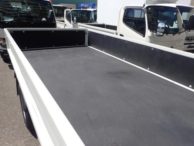 MITSUBISHI CANTER 2025 Image 31