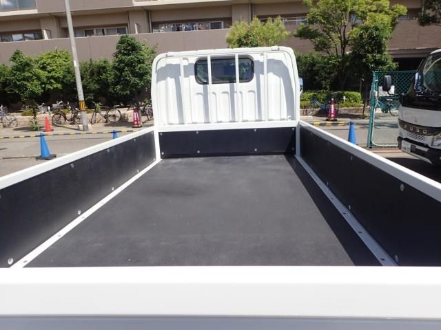 MITSUBISHI CANTER 2025 Image 31