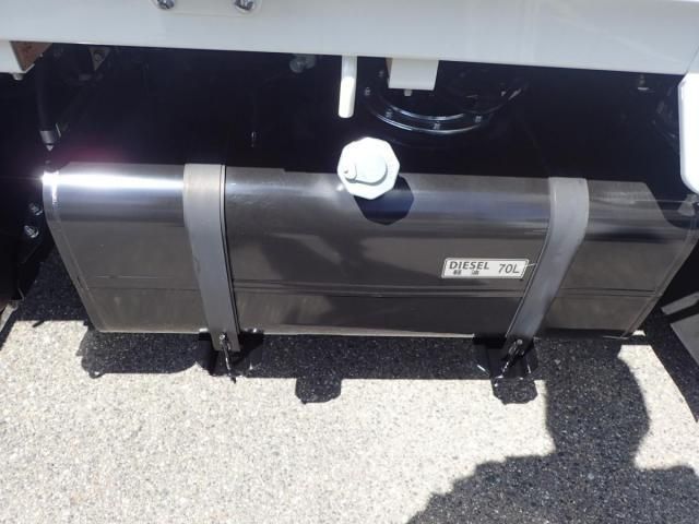 MITSUBISHI CANTER 2025 Image 31