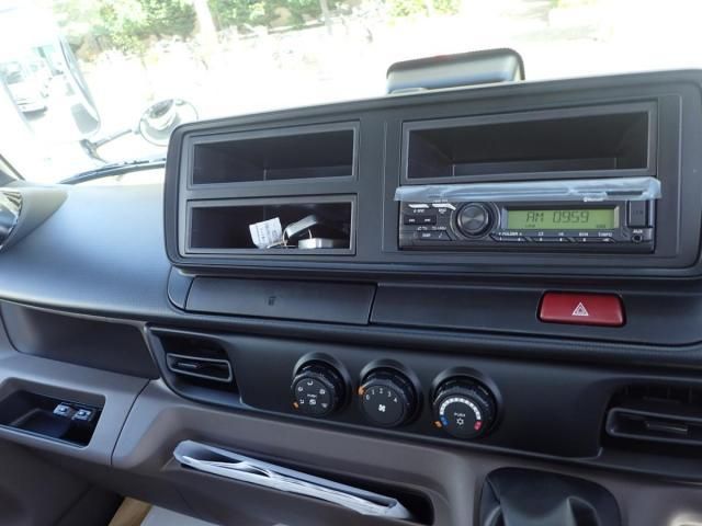 MITSUBISHI CANTER 2025 Image 31