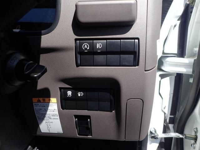 MITSUBISHI CANTER 2025 Image 31