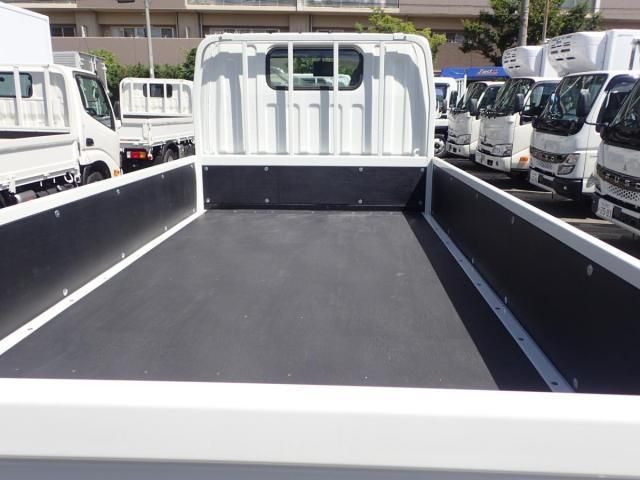 MITSUBISHI CANTER 2025 Image 31