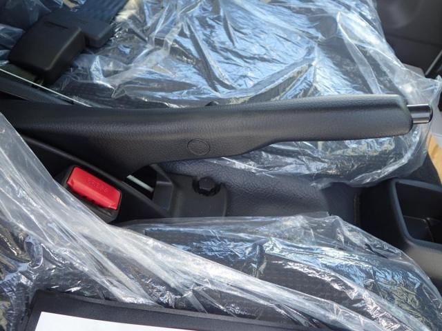 MITSUBISHI CANTER 2025 Image 31