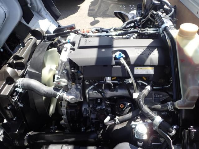 MITSUBISHI CANTER 2025 Image 31