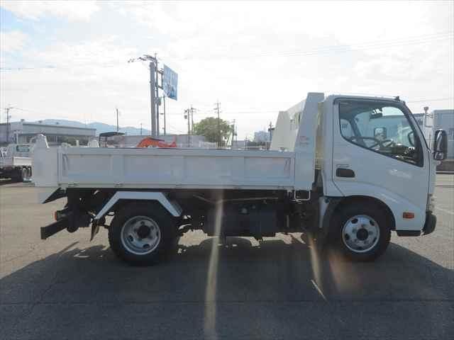 HINO DUTRO 2016 Image 31