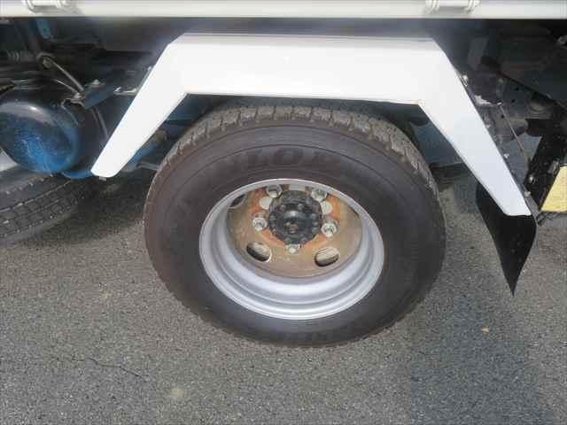 HINO DUTRO 2016 Image 31