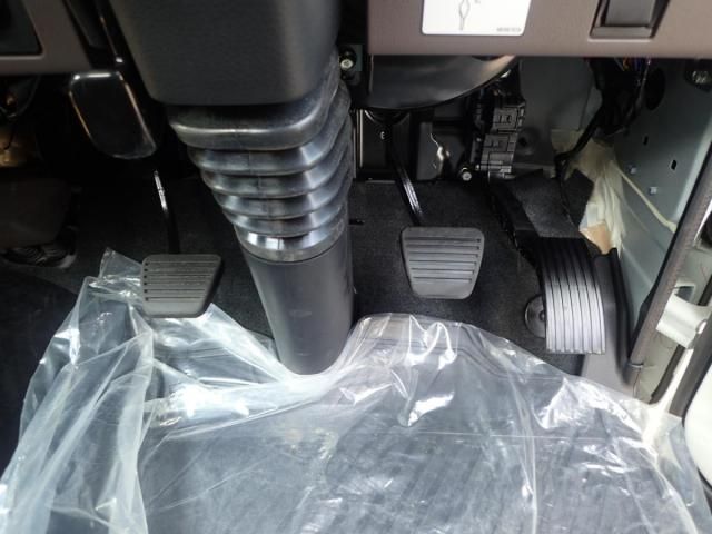 MITSUBISHI CANTER 2025 Image 31