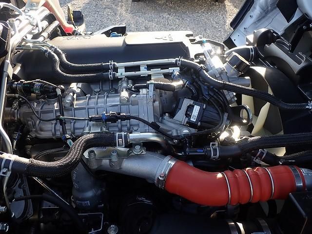 MITSUBISHI CANTER 2025 Image 31