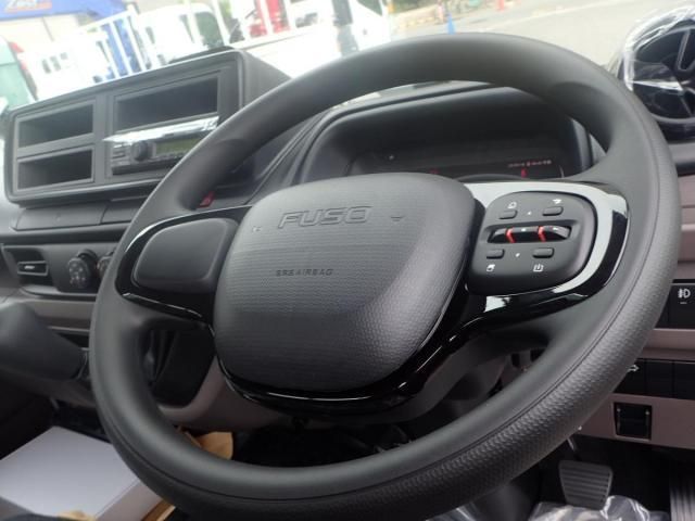 MITSUBISHI CANTER 2025 Image 31