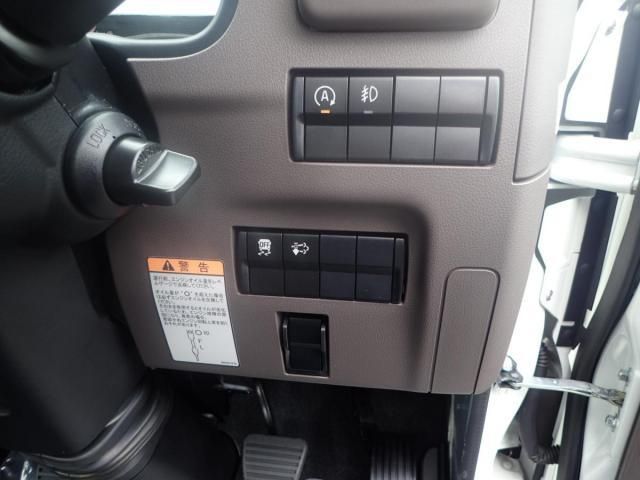 MITSUBISHI CANTER 2025 Image 31