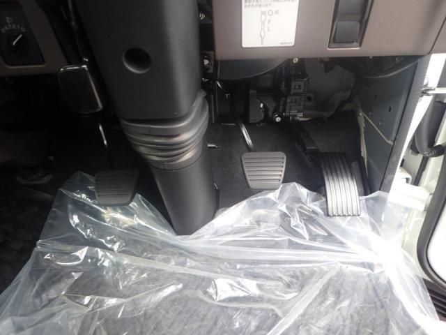 MITSUBISHI CANTER 2025 Image 31