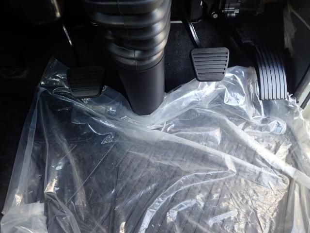 MITSUBISHI CANTER 2025 Image 31