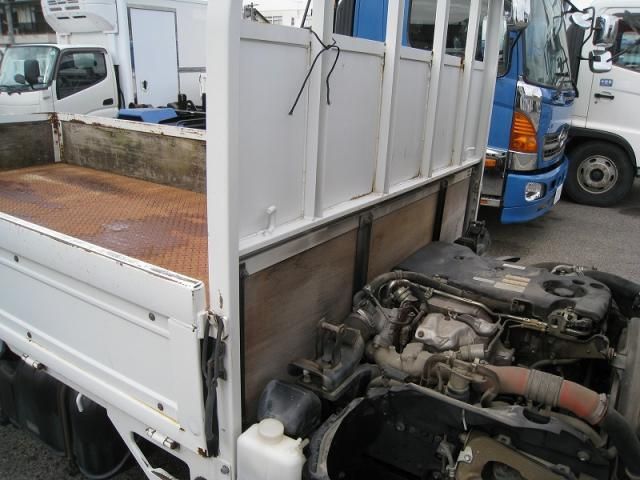 ISUZU ELF 2013 Image 31