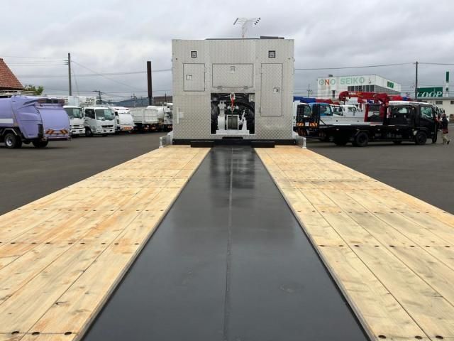 MITSUBISHI FUSOU SUPER GREAT 2025 Image 31