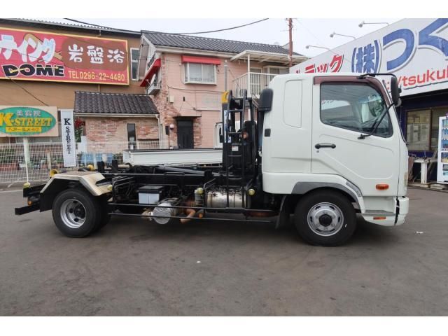 MITSUBISHI FUSOU FIGHTER 2014 Image 31