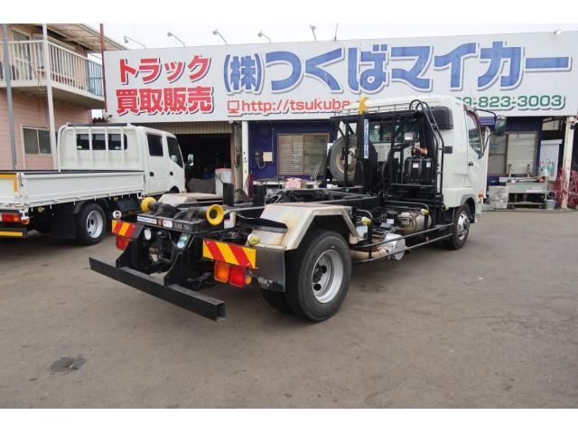 MITSUBISHI FUSOU FIGHTER 2014 Image 31