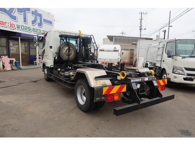 MITSUBISHI FUSOU FIGHTER 2014 Image 31