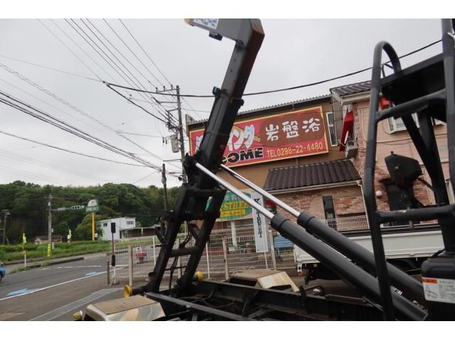 MITSUBISHI FUSOU FIGHTER 2014 Image 31