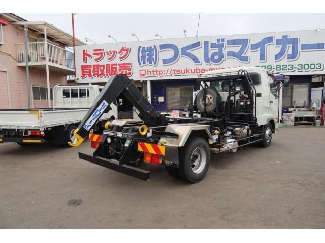 MITSUBISHI FUSOU FIGHTER 2014 Image 31