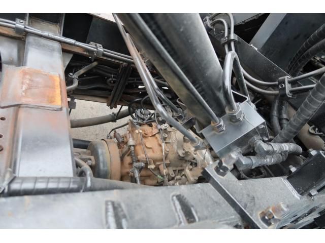 MITSUBISHI FUSOU FIGHTER 2014 Image 31