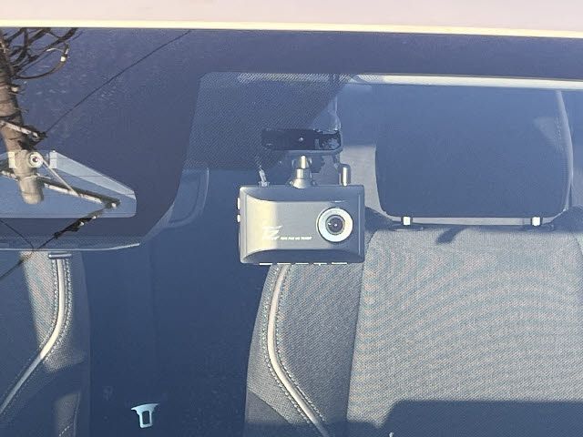 TOYOTA PRIUS 2023 Image 31