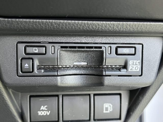 TOYOTA PRIUS 2023 Image 31