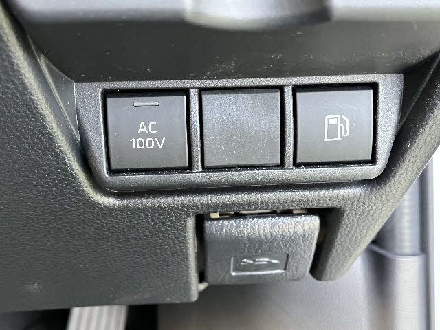 TOYOTA PRIUS 2023 Image 31