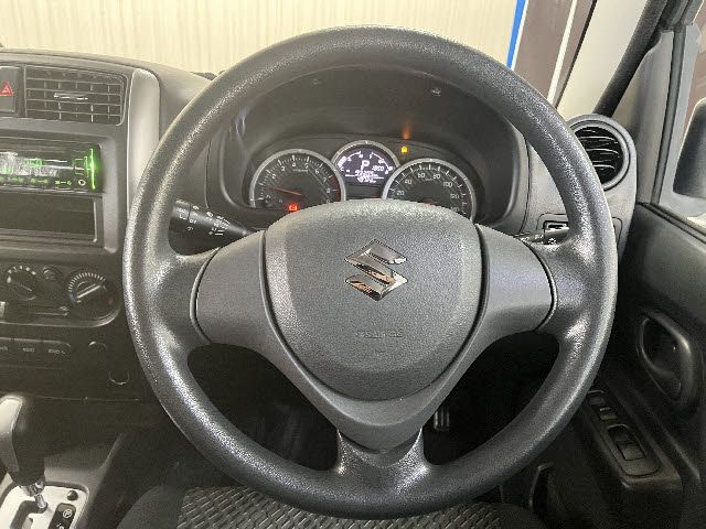 SUZUKI JIMNY 4WD 2015 Image 31