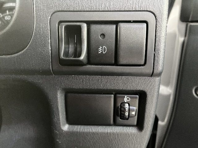 SUZUKI JIMNY 4WD 2015 Image 31