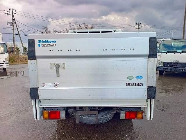 ISUZU ELF 2018 Image 31