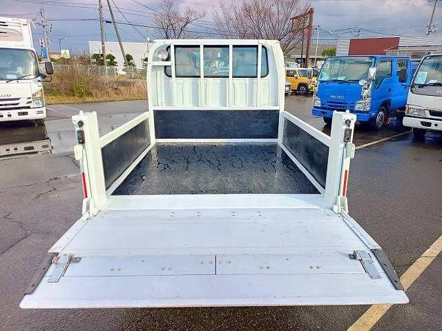 ISUZU ELF 2018 Image 31