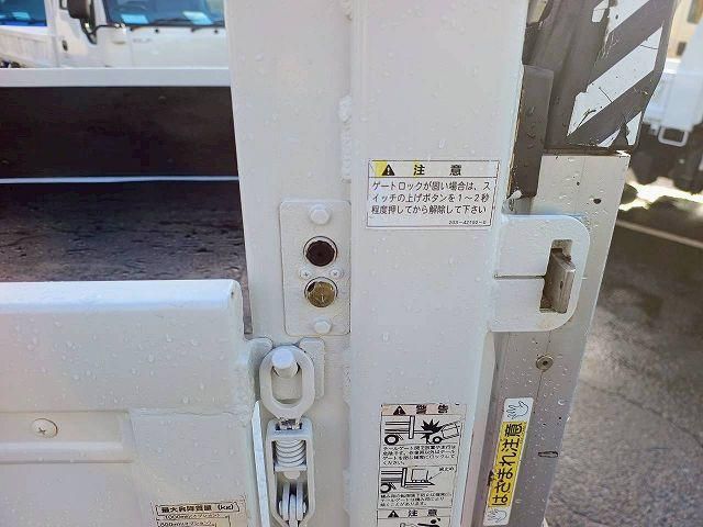 ISUZU ELF 2018 Image 31