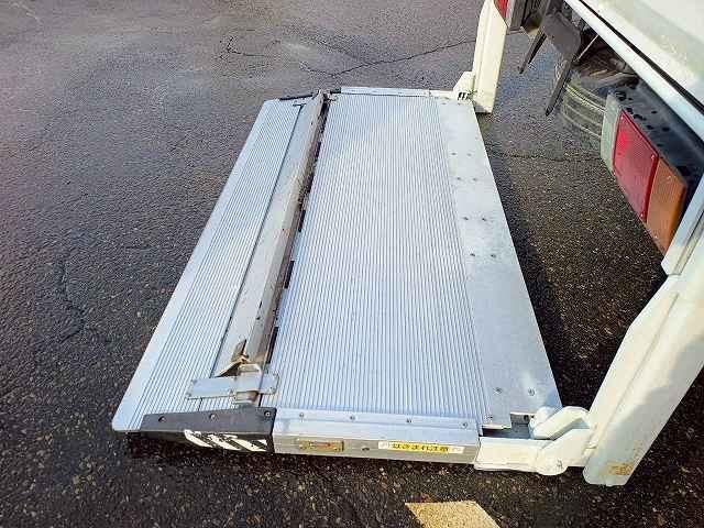 ISUZU ELF 2018 Image 31