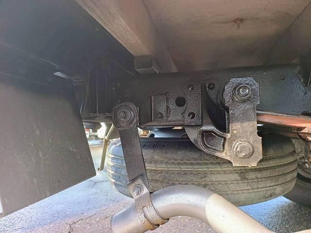 ISUZU ELF 2018 Image 31