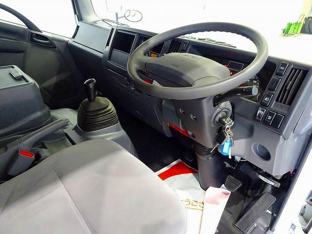 ISUZU ELF 2016 Image 31
