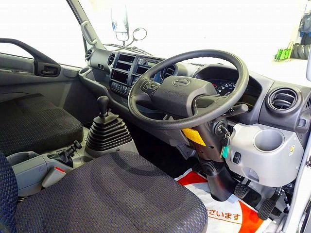 HINO DUTRO 2023 Image 31