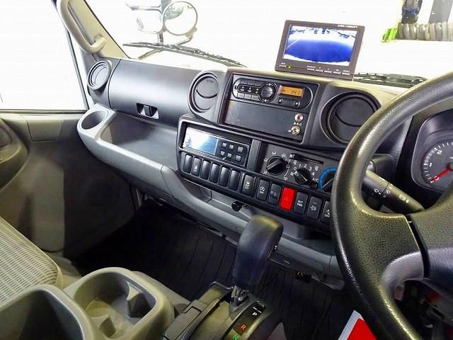 HINO DUTRO 2018 Image 31