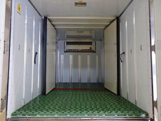 HINO DUTRO 2018 Image 31